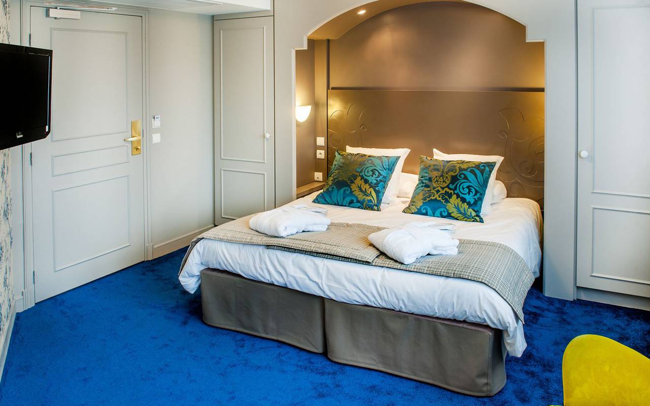 Modern room, 4-star hotel Lourdes, Hôtel Gallia Londres